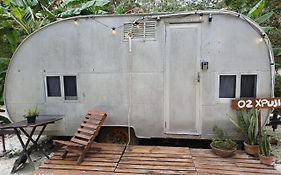Momotoh Camper