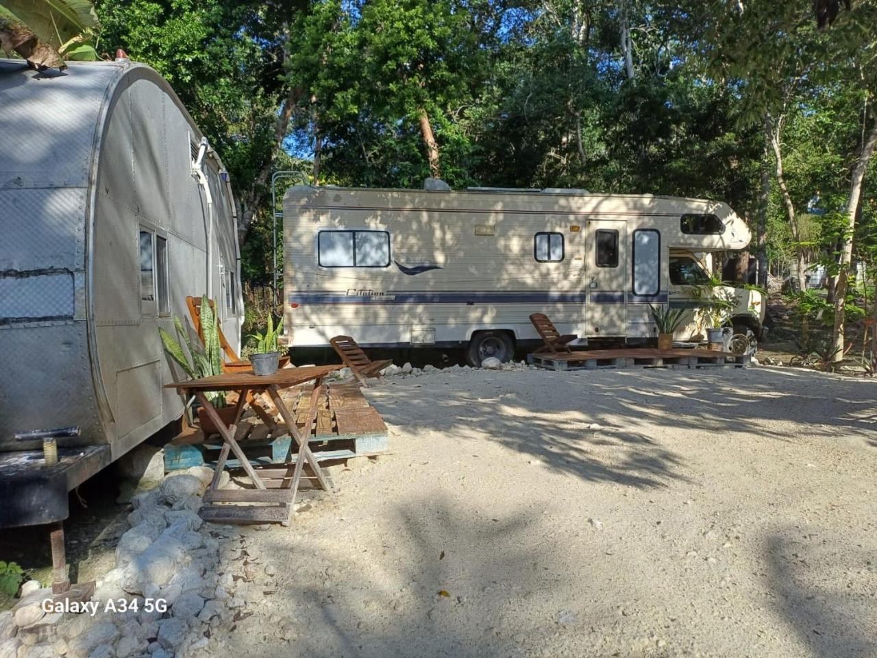 Hotel Momotoh Camper à Xpujil Extérieur photo