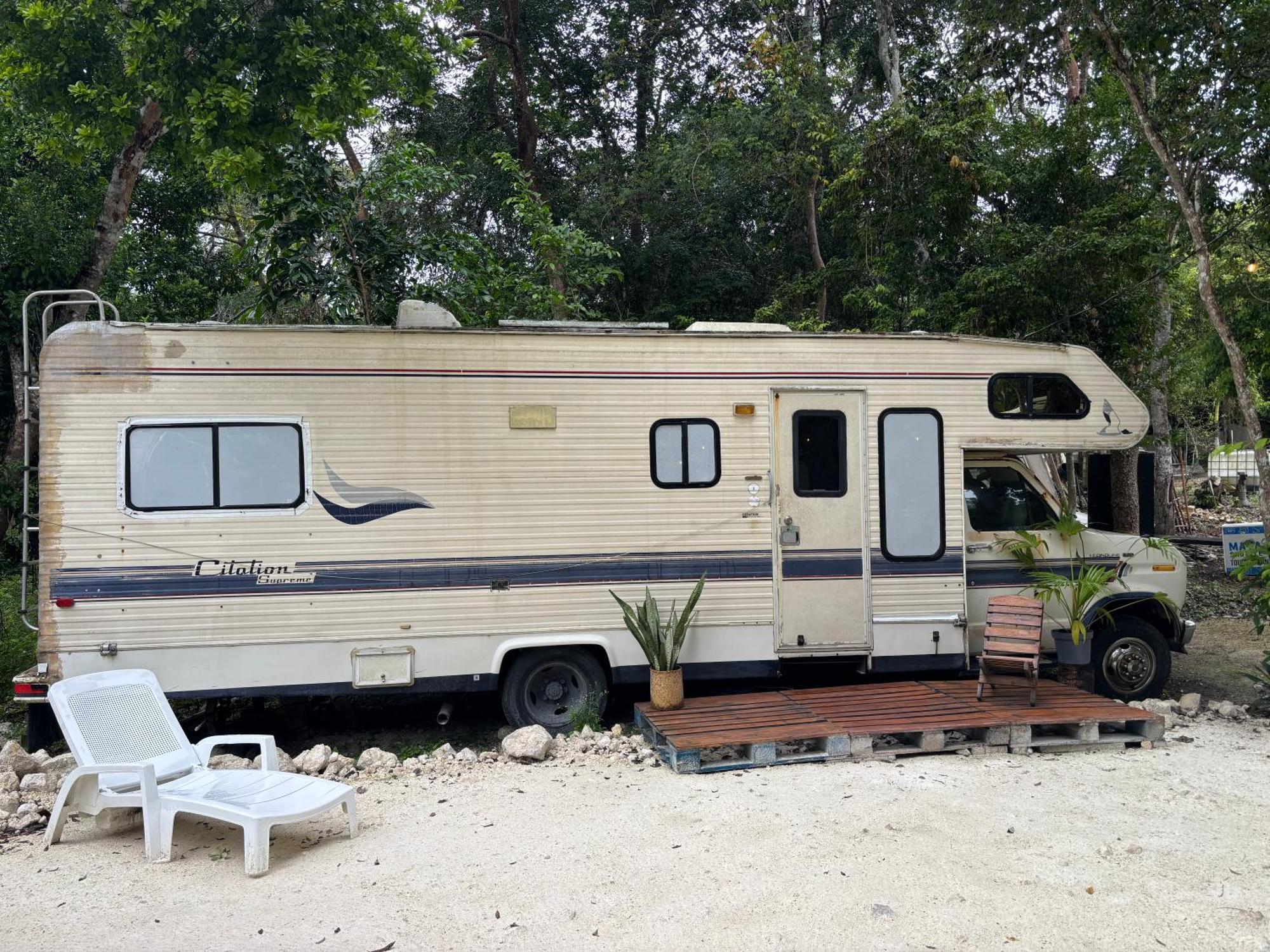 Hotel Momotoh Camper à Xpujil Extérieur photo